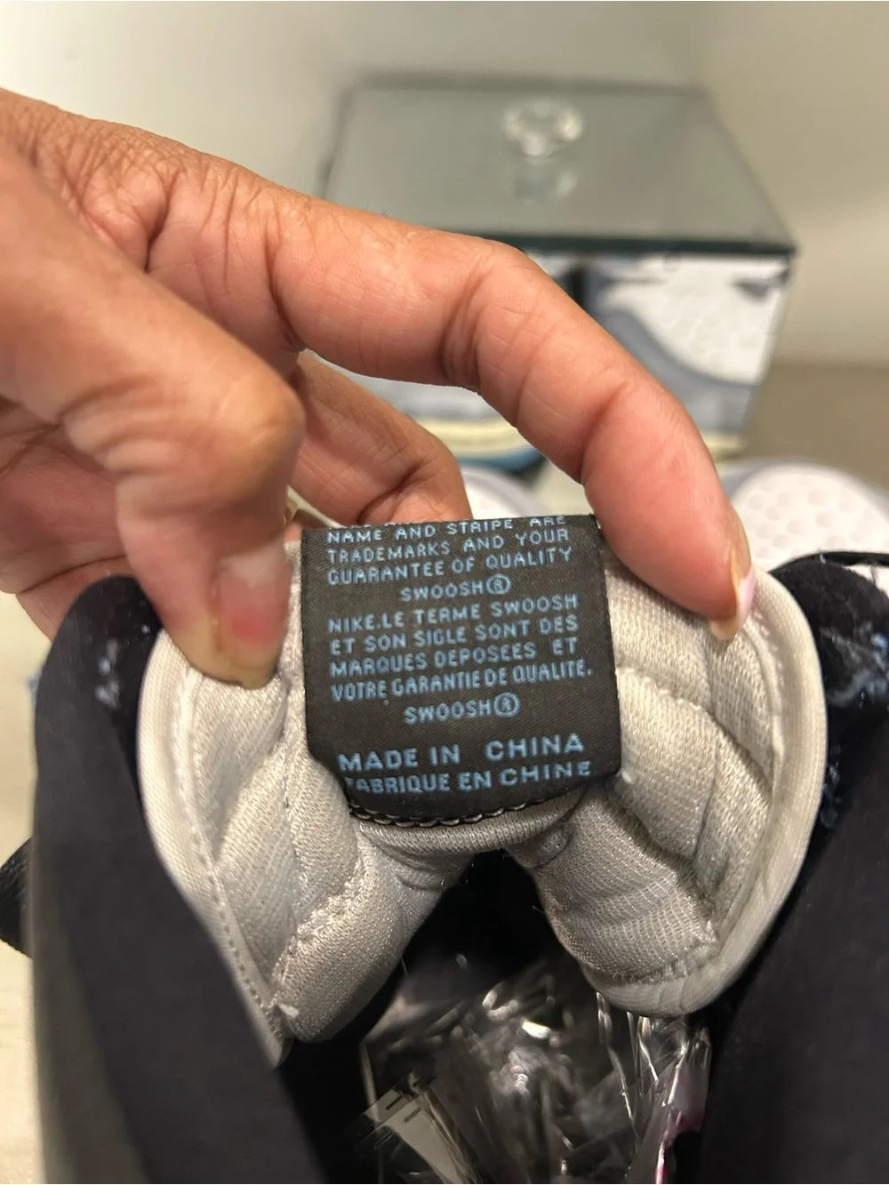Jordan Air Jordan 1 Retro High OG White, Light Blue & Black